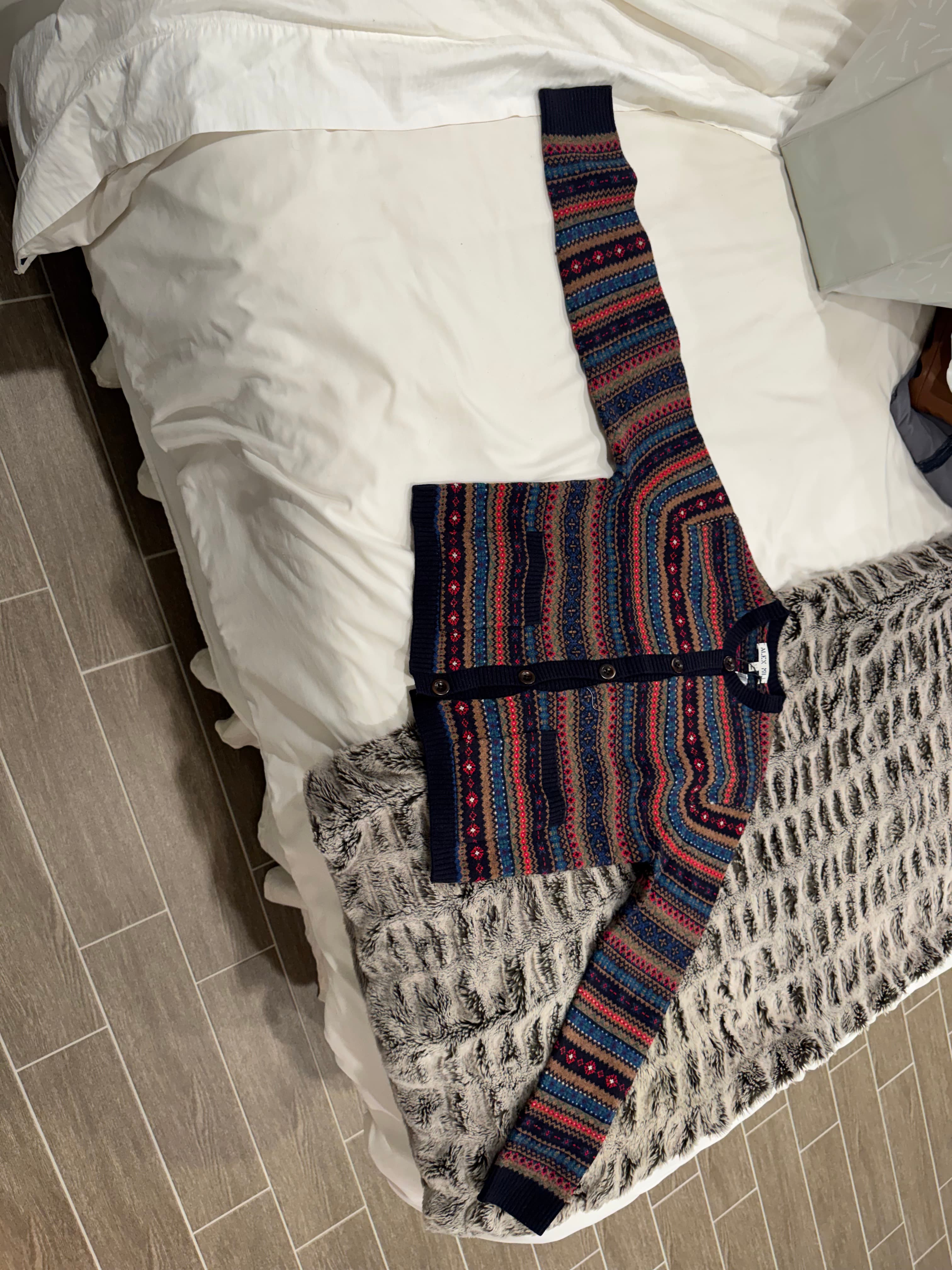 Francis Fair Isle Cardigan NWT Size XS Navy Button Front