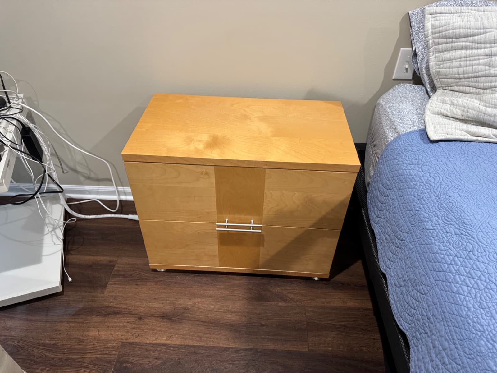 IKEA 2-Drawer Nightstand Maple Veneer Bedside Table w/ Casters